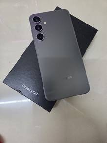 Selling my samsung S24+