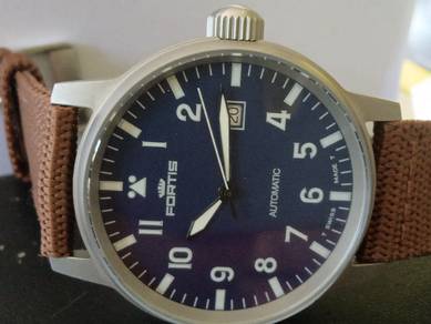 Fortis Pilot Gretchen automatic watch Swiss made 