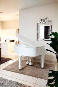 grand mini piano