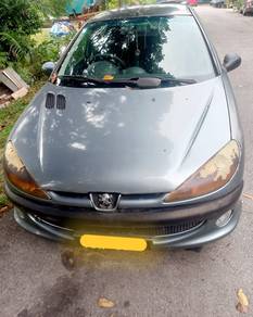 Peugeot 207 CC in Old Klang Road, KUL