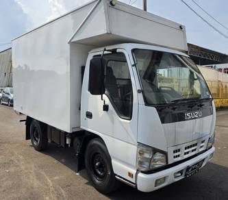 2015 Isuzu NKR55 2.8 EnjinHijau Box Kotak Bonded