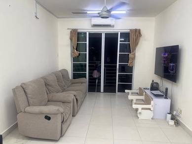 Apartment For Sale in D'Larkin Residence