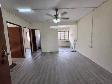 Flat For Sale in Bandar Selesa Jaya