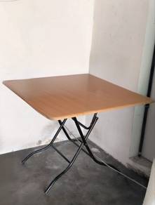 Meja lipat