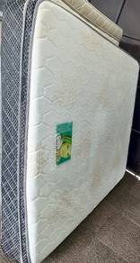 Queen Size Tebal 10inci Spring Mattress 