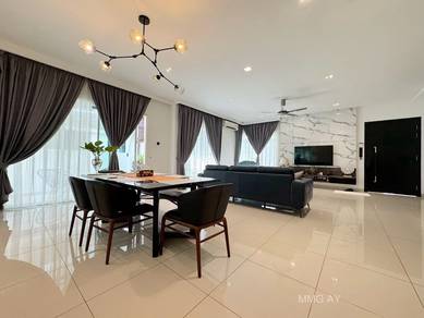 Semi-Detached House For Sale in Klang,SGR