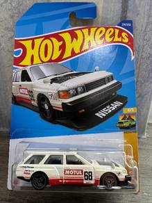 Hotwheels Nissan Maxima Drift Car White 2023