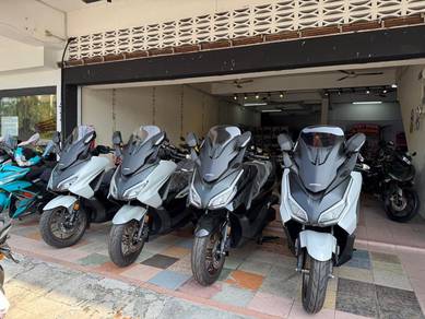 Honda Forza 250