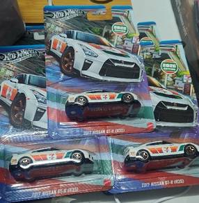Hotwheels R35 7-Eleven