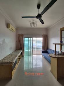 Condominium For Rent in University Place (Plaza Ivory)