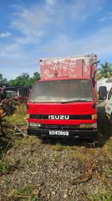 For Sale ISUZU lorry model 3.9