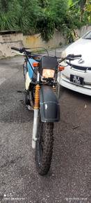 Yamaha DT125