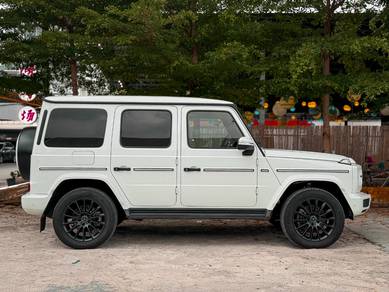 Mercedes Benz G-Class 400 D in Bangsar, KUL