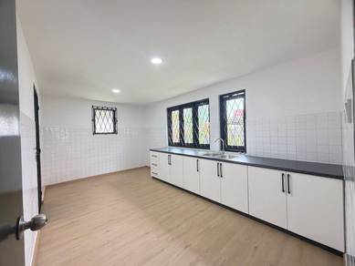 Semi-Detached House For Rent in Kuching,SWK