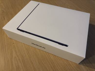 Sealed Macbook Air M4 256GB Midnight Unboxed 2025