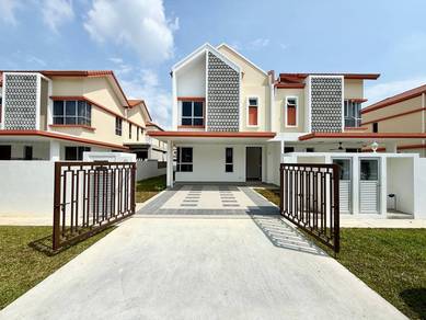 Semi-Detached House For Sale in Bangi,SGR