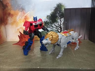 Transformers Beast Alliance Optimus Lionblade 
