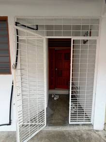 Apartment For Sale in Lucky Gardens