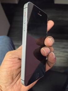Apple iPhone SE 1nd Gen 64 GB