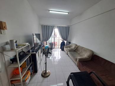 Condominium For Rent in Vista Millennium Condominiums