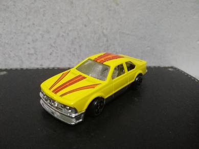 Vintage BMW 635 CSI