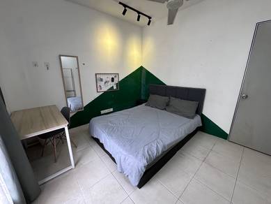 Room in Setia Alam, SGR