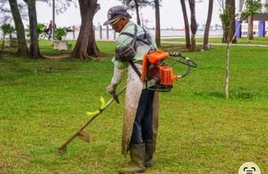 Potong Rumput dan Pembersihan. Petaling Jaya