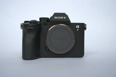 Sony A7 IV Camera With Box Set