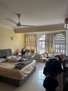 2-storey Terraced House For Sale in Seri Kembangan,SGR