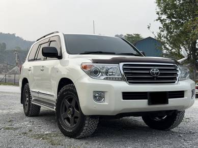 Toyota Land Cruiser AX G SELECTION in Kuching, SWK