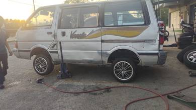 Nissan vennet c22 