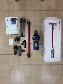 Dyson Vacuum V8