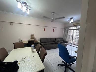 Condominium For Rent in Sri Pandan