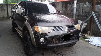 Mitsubishi Triton in Kuching, SWK