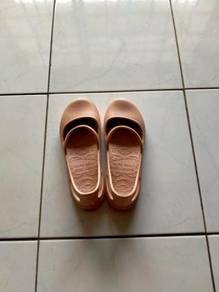 Kasut casual Monobo