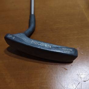 Golf putter