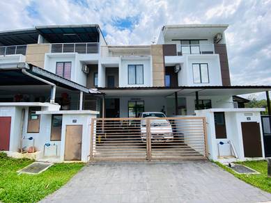 3-storey Terraced House For Sale in Batang Kali,SGR