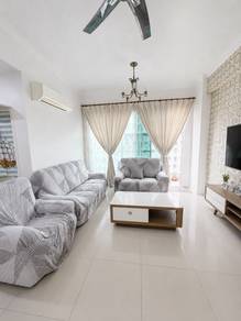 Condominium For Sale in Straits Garden Condominium