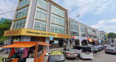Shop lot For Sale in Seri Kembangan,SGR
