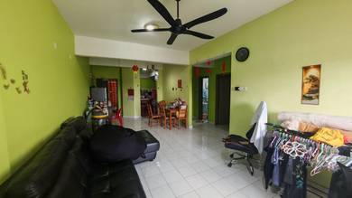 Apartment For Sale in Taman Anggerik Villa 2