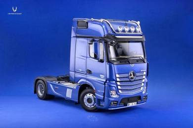 Nzg 1:18 mercedes benz actros gigaspace 4x2