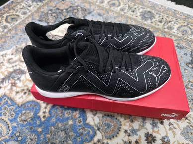 Kasut Futsal Puma new set