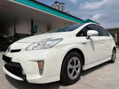 2012 Toyota Prius LUXURY (HYBRID)