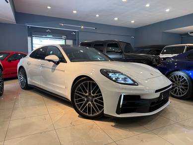 2024 Porsche Panamera BASE