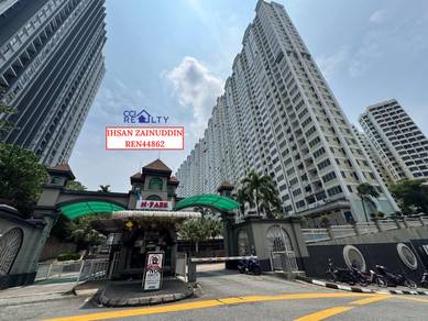 Condominium For Sale in N-Park Condominium