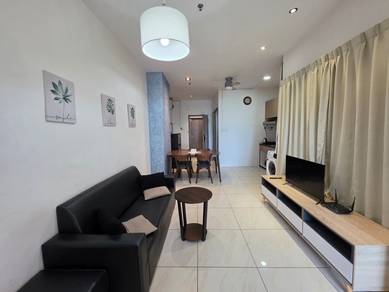 Condominium For Rent in Manhattan Suites @ ITCC