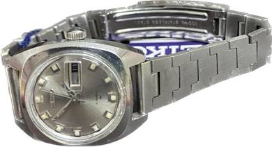 SEIKO Winding Lady Watch