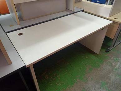Office 5ft Table
