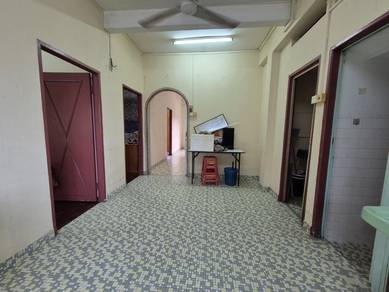 Flat For Sale in Rumah Pangsa Bukit Senjuang