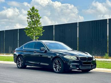 BMW 520i 20i (CKD) in Johor Bahru, JHR